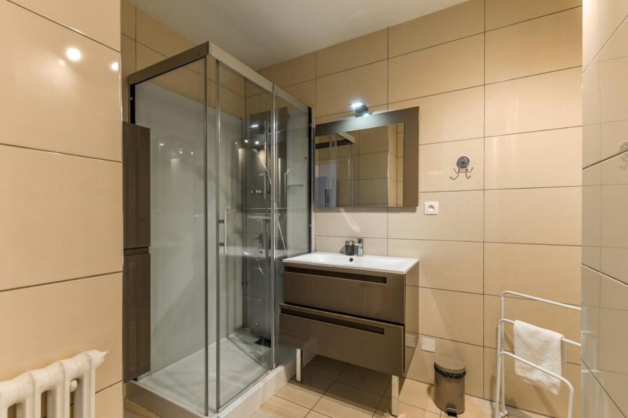 Furnished Apartment For 4 People In The City Center Анси Экстерьер фото