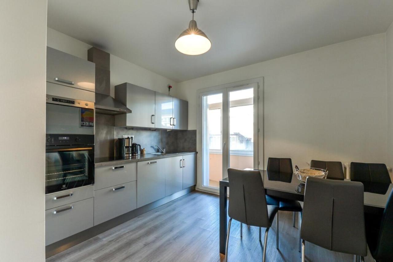 Furnished Apartment For 4 People In The City Center Анси Экстерьер фото